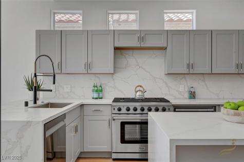 8941 Diamond Falls Drive Las Vegas NV 89117