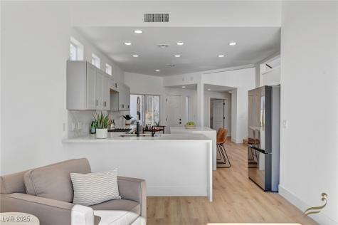 8941 Diamond Falls Drive Las Vegas NV 89117