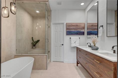 8941 Diamond Falls Drive Las Vegas NV 89117