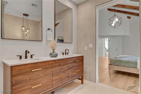 8941 Diamond Falls Drive Las Vegas NV 89117