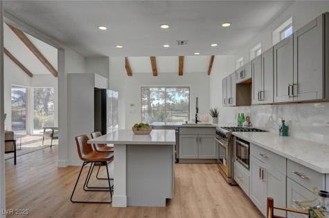 8941 Diamond Falls Drive Las Vegas NV 89117