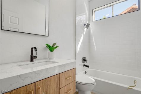 8941 Diamond Falls Drive Las Vegas NV 89117