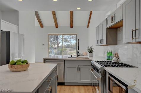 8941 Diamond Falls Drive Las Vegas NV 89117