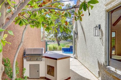 8941 Diamond Falls Drive Las Vegas NV 89117