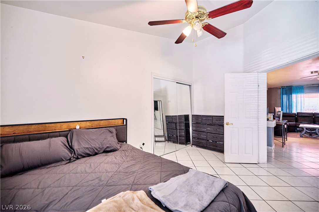 1423 Glassy Pond Avenue Las Vegas NV 89183