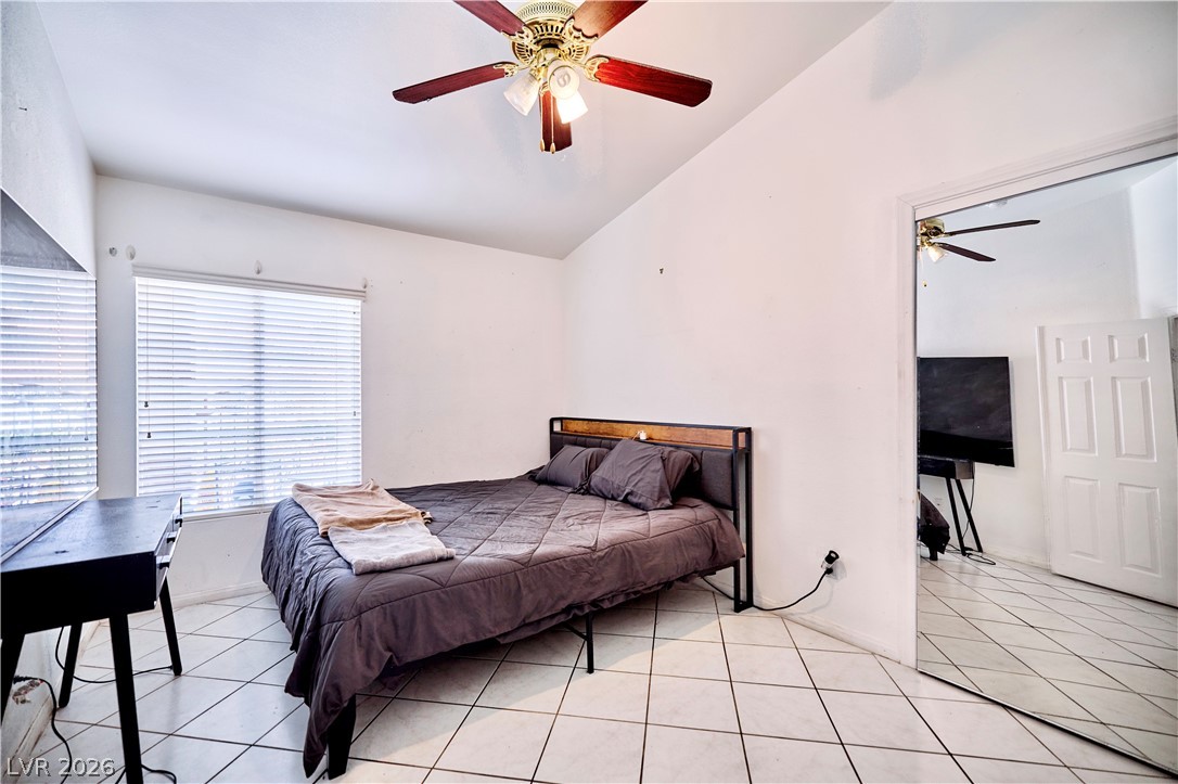 1423 Glassy Pond Avenue Las Vegas NV 89183