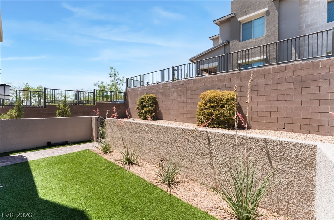 600 North Carriage Hill Drive 1114 Las Vegas NV 89138