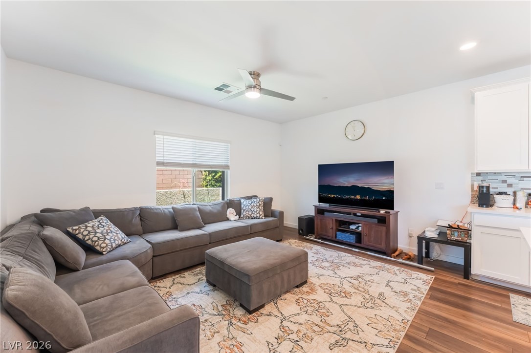 600 North Carriage Hill Drive 1114 Las Vegas NV 89138