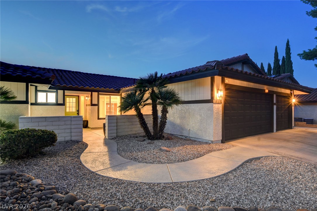 8904 Pesaro Drive Las Vegas NV 89117