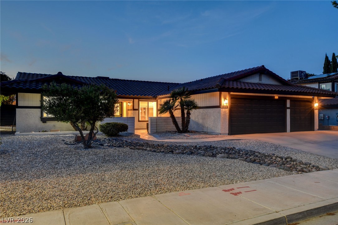 8904 Pesaro Drive Las Vegas NV 89117