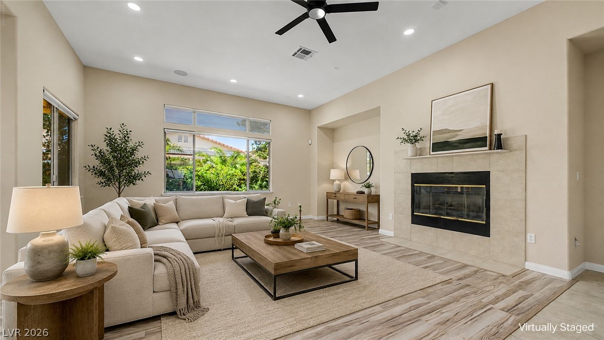 8274 Cupertino Heights Way Las Vegas NV 89178