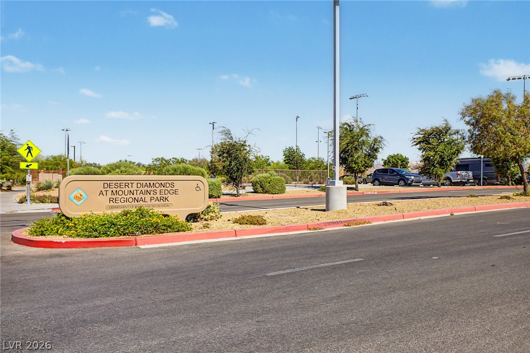 8274 Cupertino Heights Way Las Vegas NV 89178