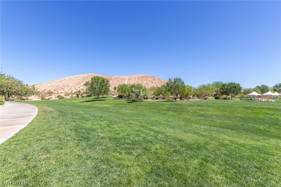 8274 Cupertino Heights Way Las Vegas NV 89178