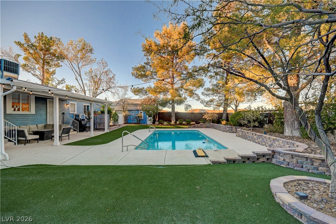 8360 Avery Street Las Vegas NV 89161