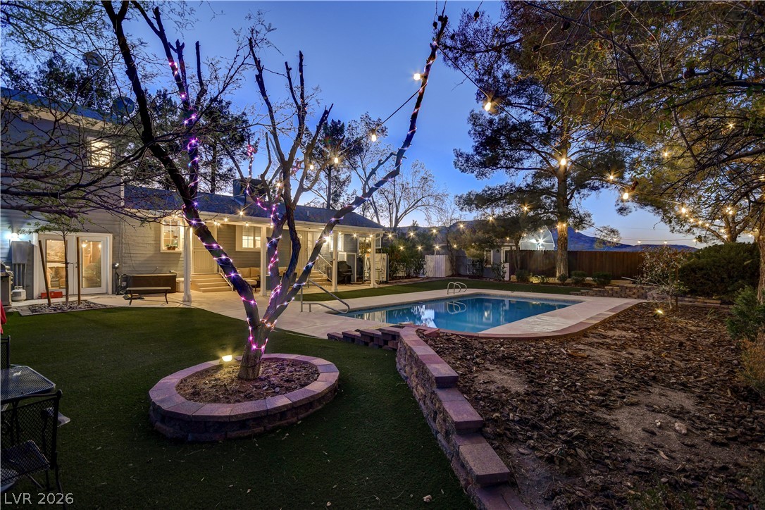 8360 Avery Street Las Vegas NV 89161