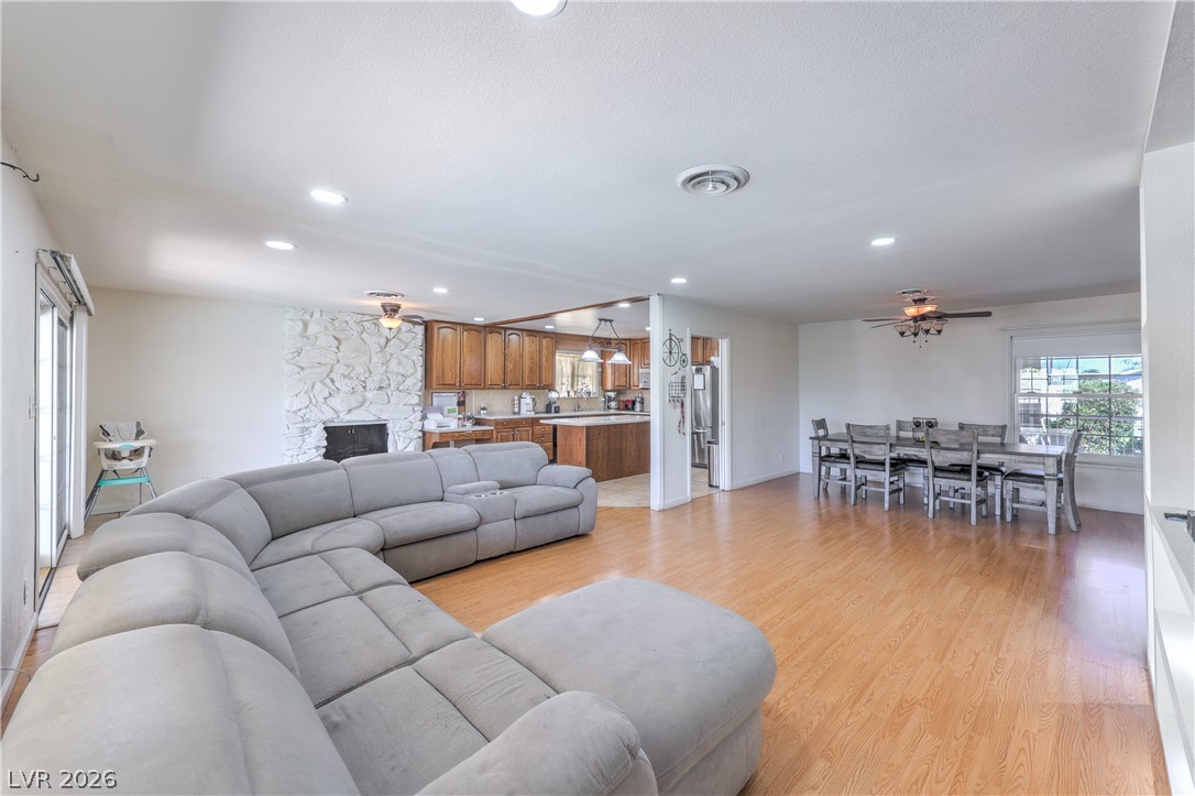 4161 Royalhill Avenue Las Vegas NV 89121