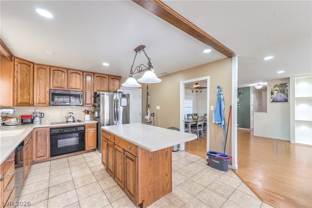 4161 Royalhill Avenue Las Vegas NV 89121