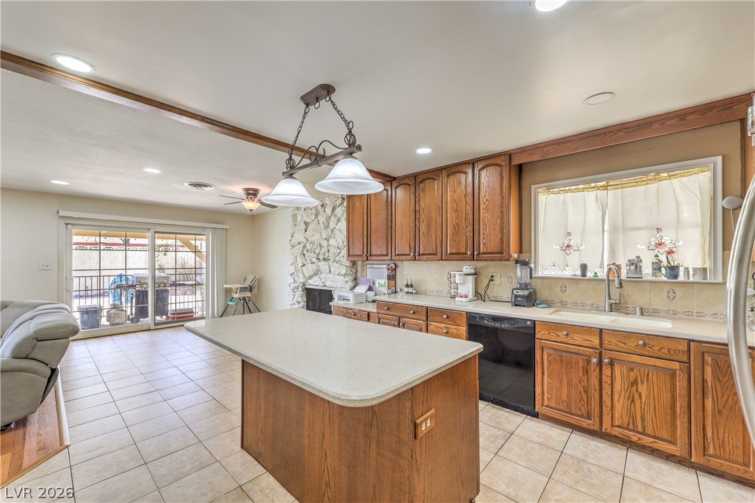 4161 Royalhill Avenue Las Vegas NV 89121