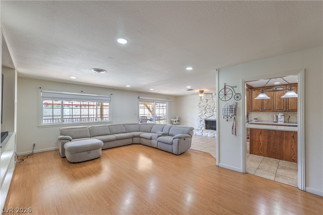 4161 Royalhill Avenue Las Vegas NV 89121