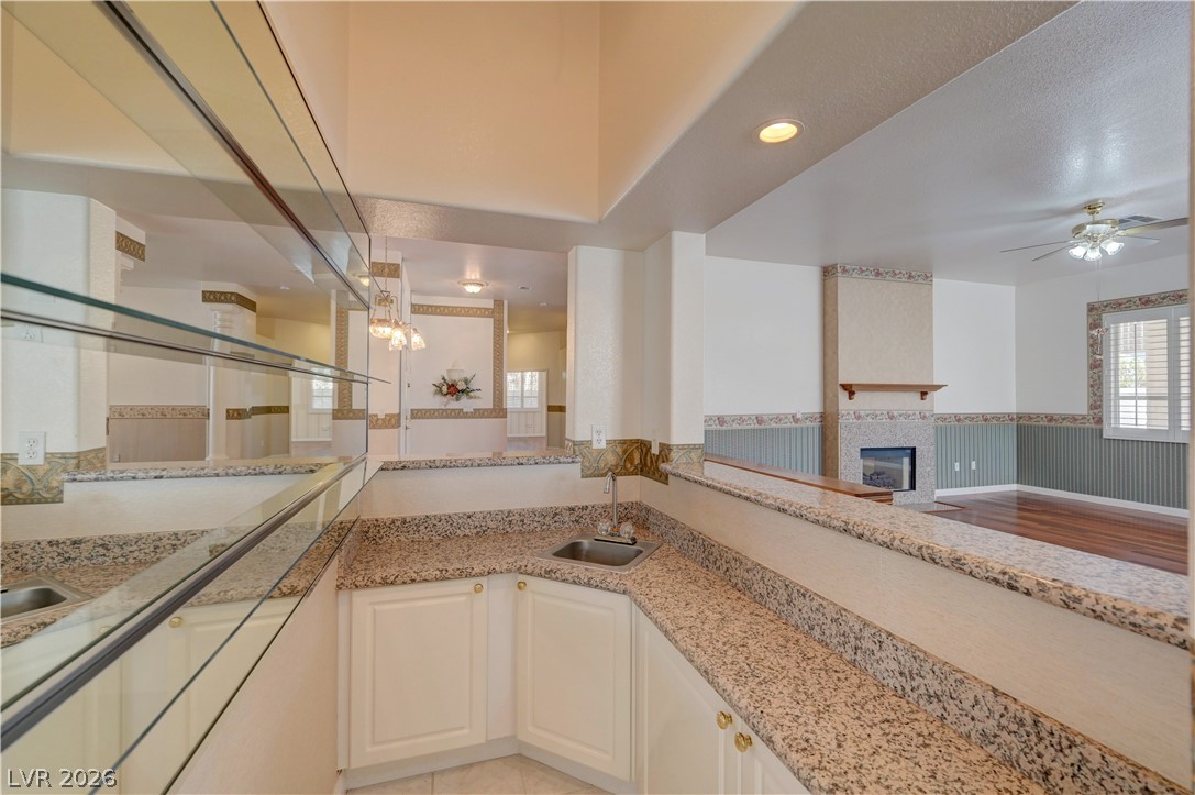 3248 Cambridgeshire Street Las Vegas NV 89146