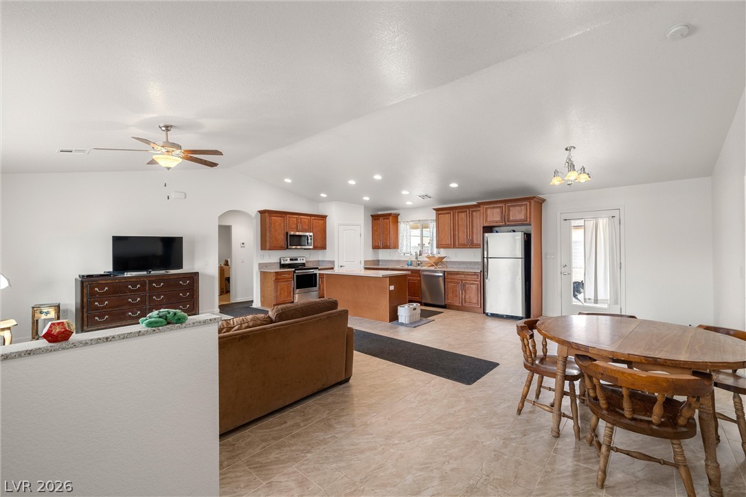 672 Lampshire Lane Pahrump NV 89060