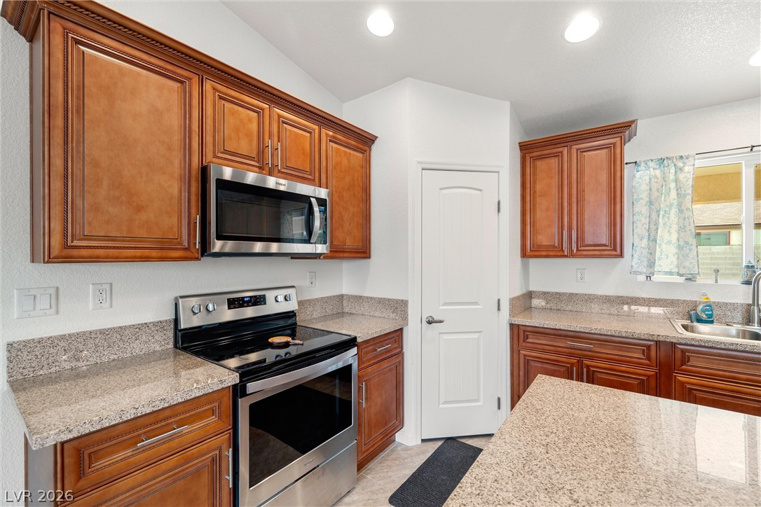 672 Lampshire Lane Pahrump NV 89060