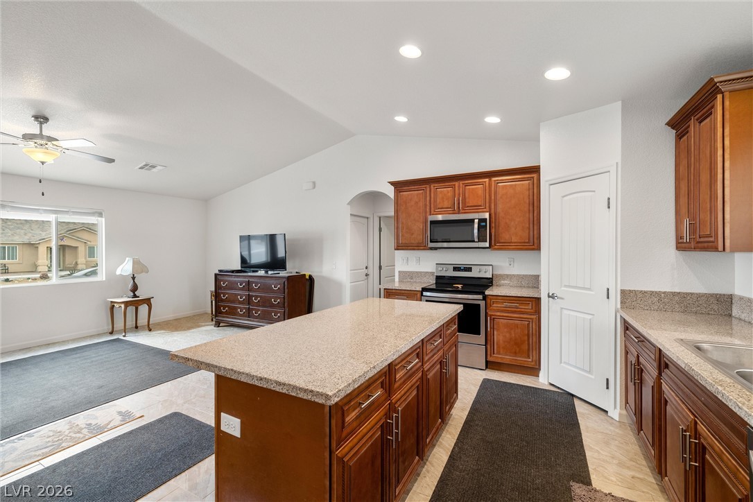 672 Lampshire Lane Pahrump NV 89060