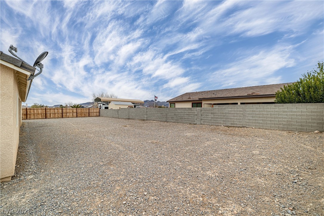 672 Lampshire Lane Pahrump NV 89060