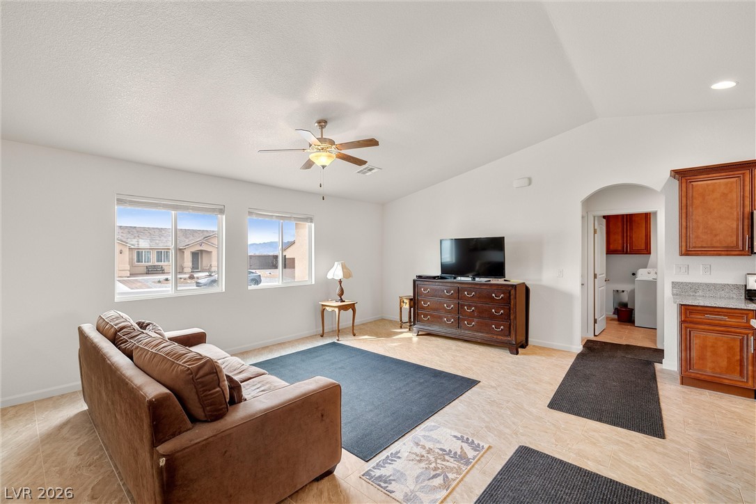 672 Lampshire Lane Pahrump NV 89060