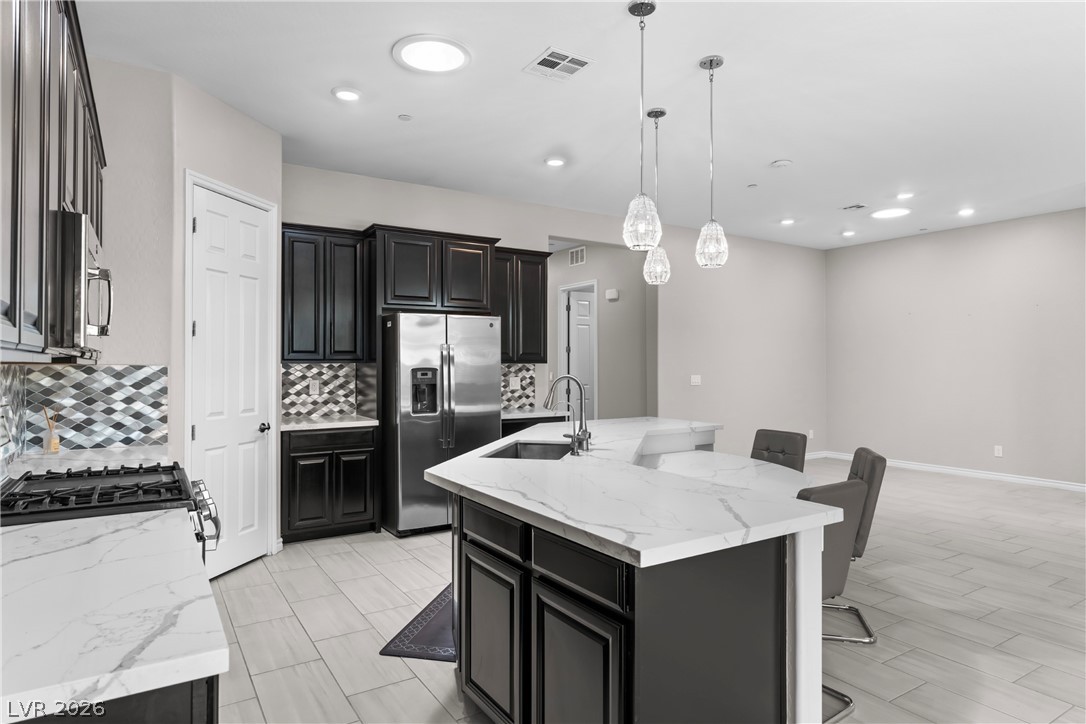 652 Longfeather Street Henderson NV 89011