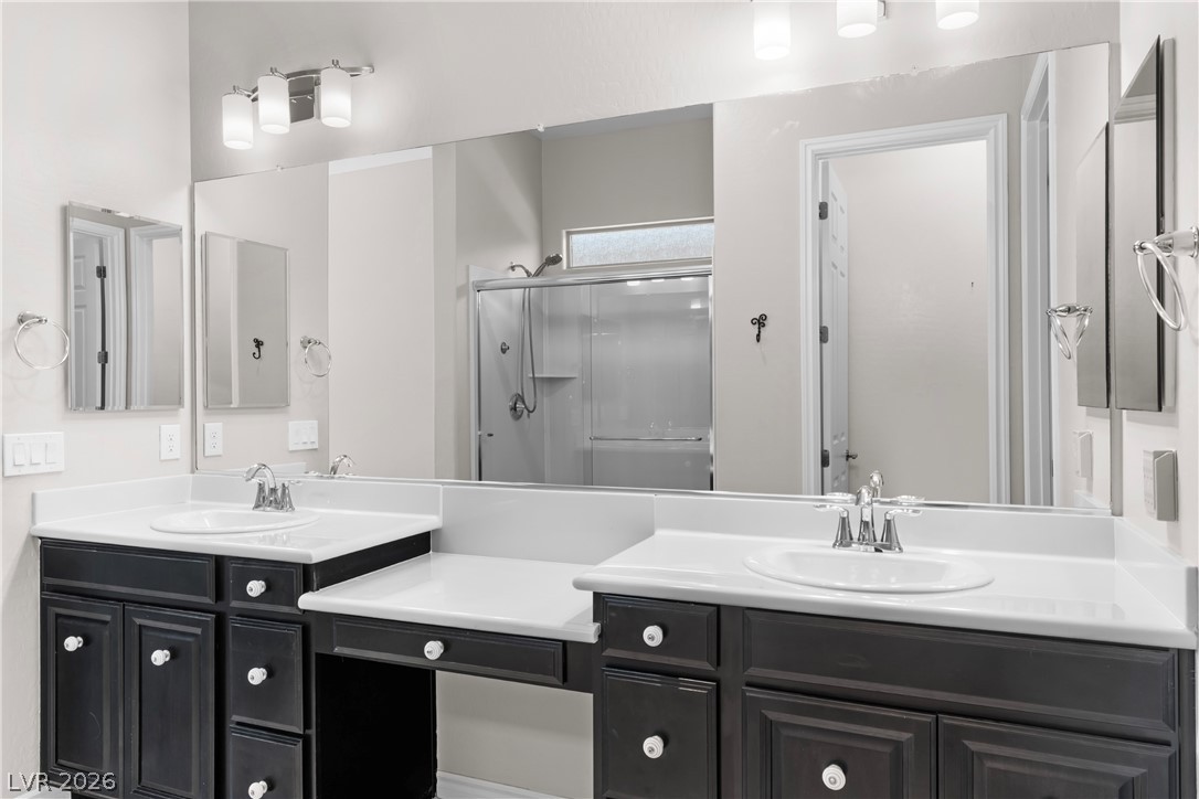 652 Longfeather Street Henderson NV 89011