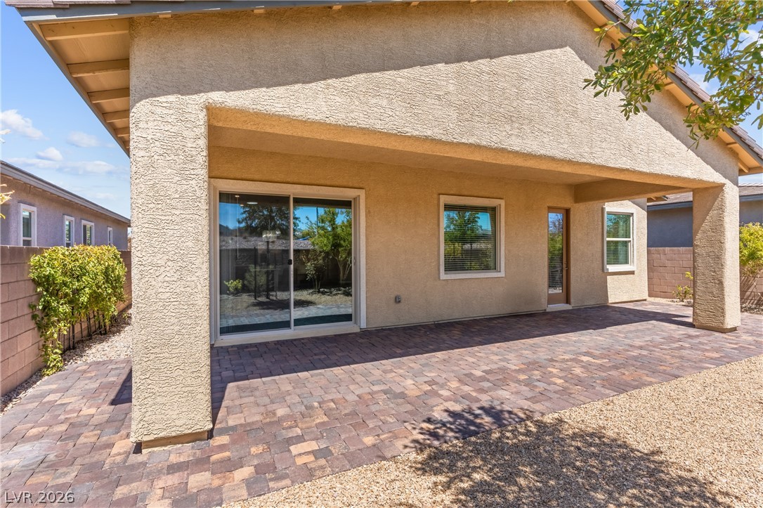 652 Longfeather Street Henderson NV 89011