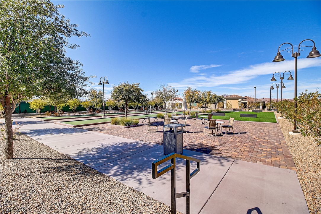 652 Longfeather Street Henderson NV 89011