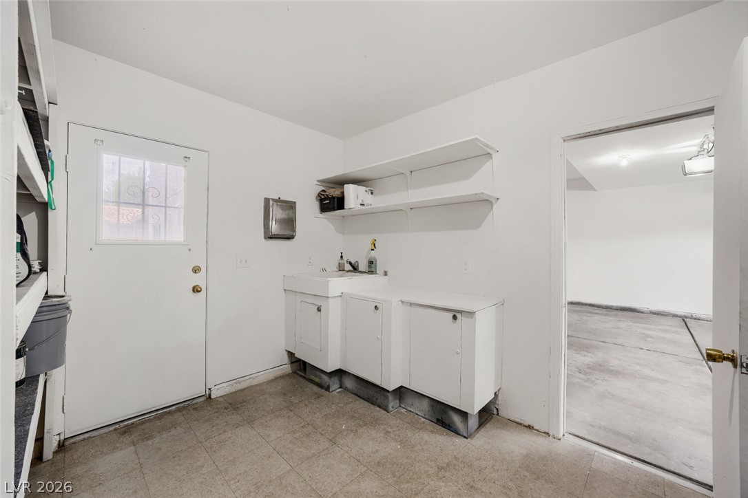9669 Odda Way Las Vegas NV 89117