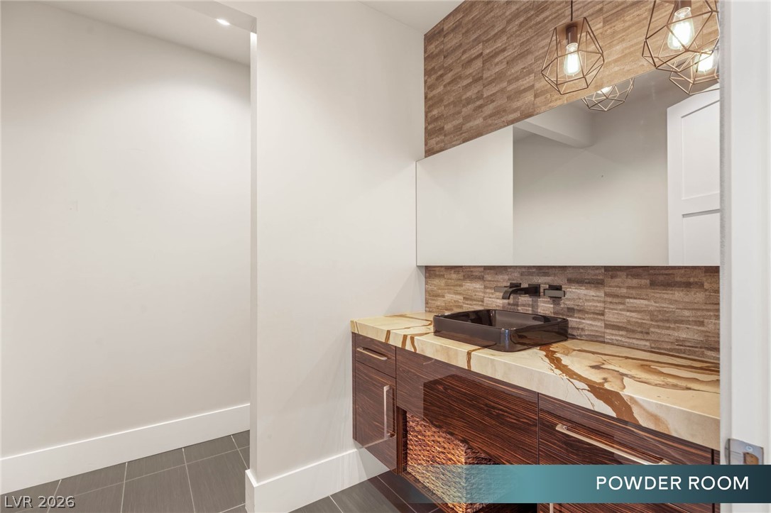 586 Lairmont Place Henderson NV 89012