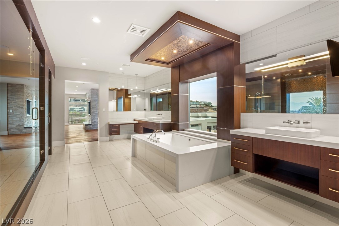 586 Lairmont Place Henderson NV 89012