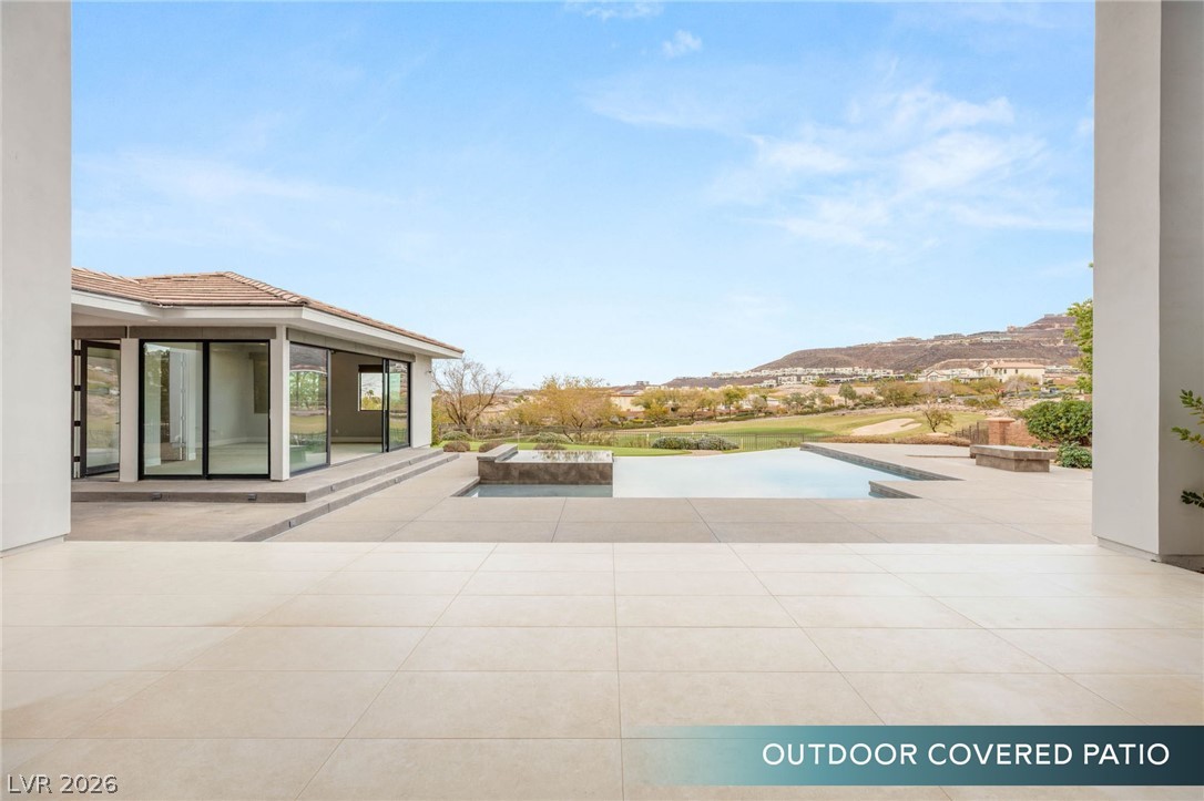 586 Lairmont Place Henderson NV 89012