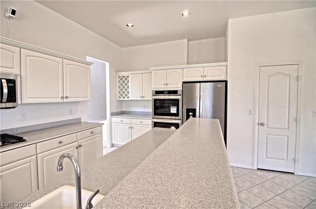 8535 Belcastro Street Las Vegas NV 89113