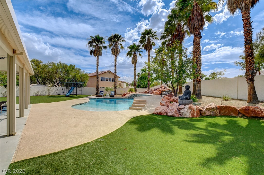 3095 Regal Cove Street Las Vegas NV 89117