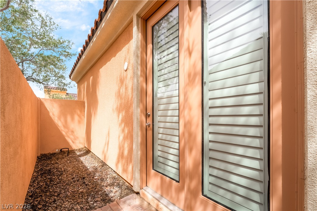 1286 Calcione Drive Henderson NV 89011