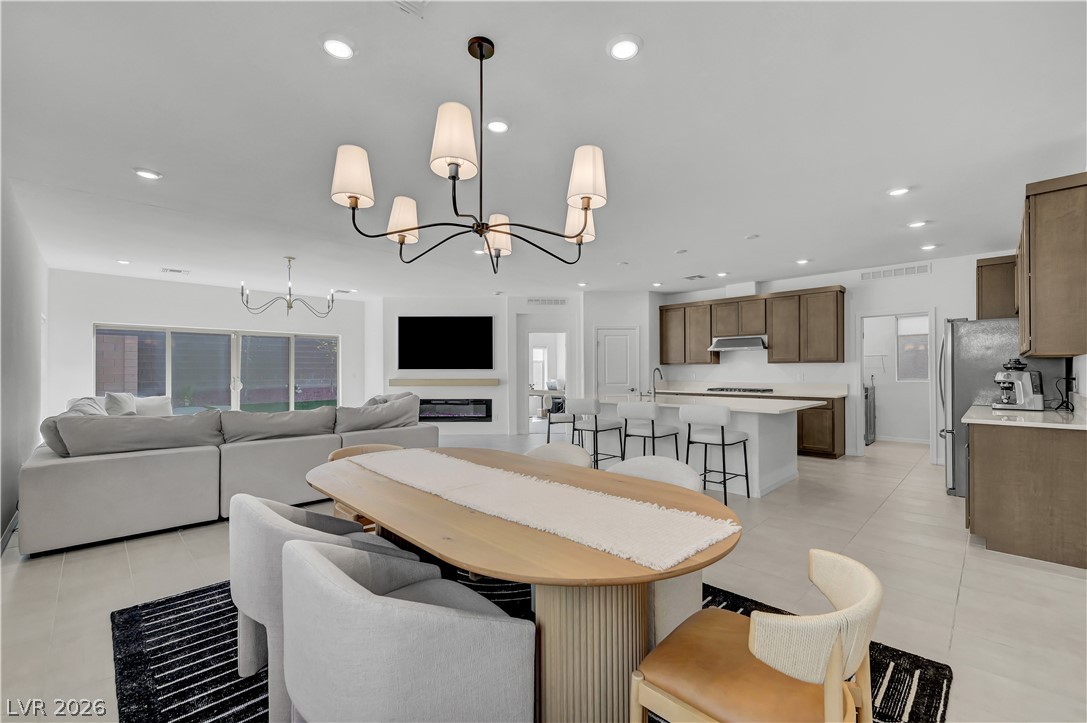 7769 Vibrant Peak Avenue Las Vegas NV 89113
