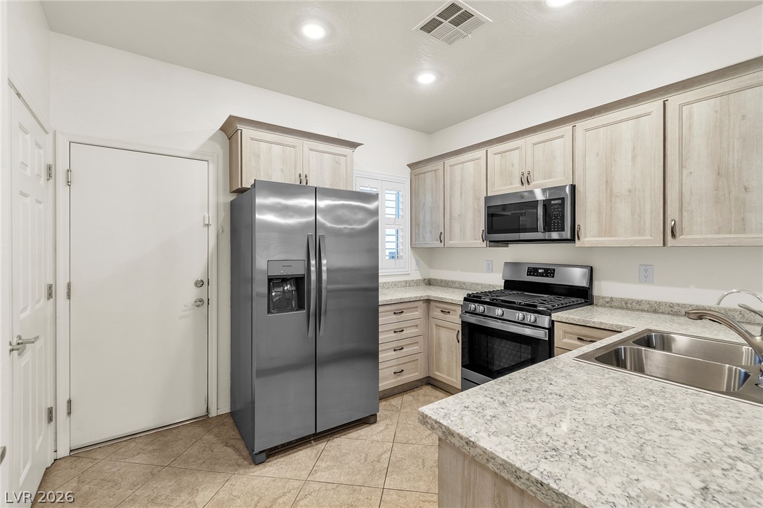 7940 Golden Warbler Street North Las Vegas NV 89084
