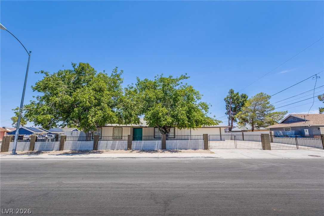4715 Idaho Avenue Las Vegas NV 89104