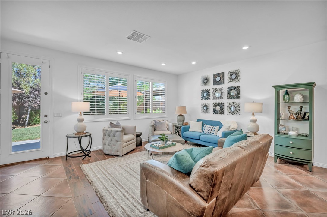 11464 Diveley Avenue Las Vegas NV 89138