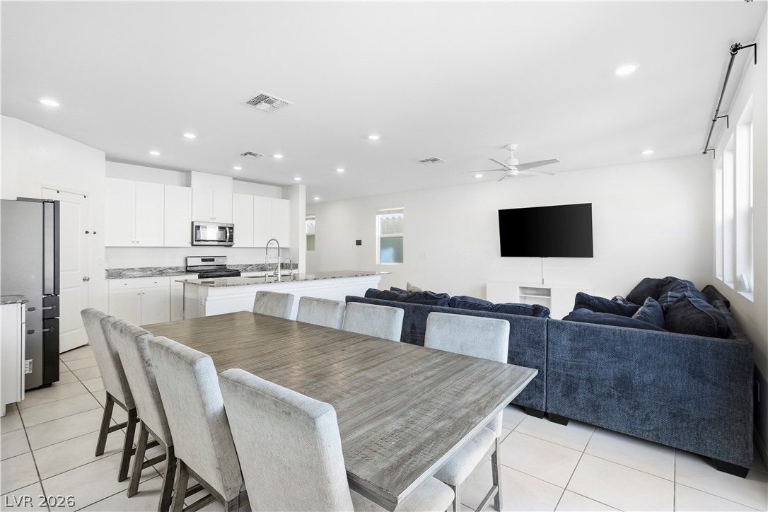 9024 Marigold Creek Street Las Vegas NV 89113
