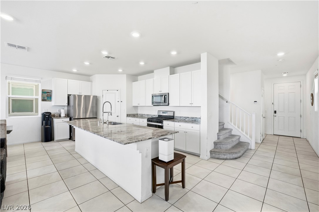 9024 Marigold Creek Street Las Vegas NV 89113