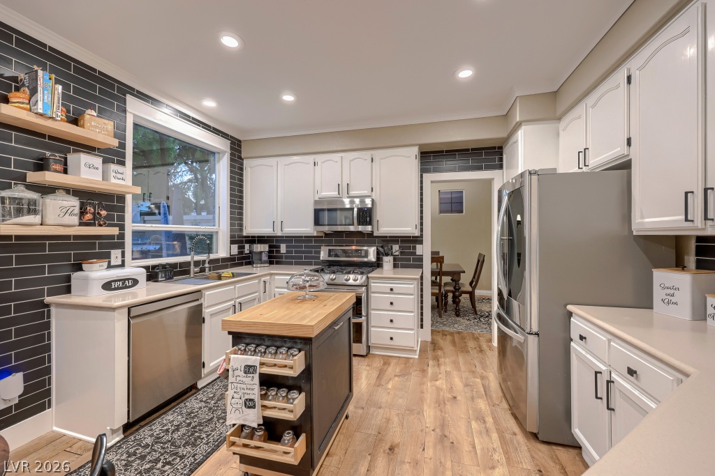 9739 Tumble Lake Court Las Vegas NV 89147