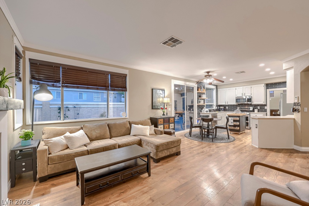 9739 Tumble Lake Court Las Vegas NV 89147