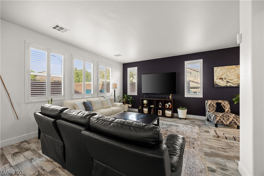 16 Yellow Peak Avenue North Las Vegas NV 89031