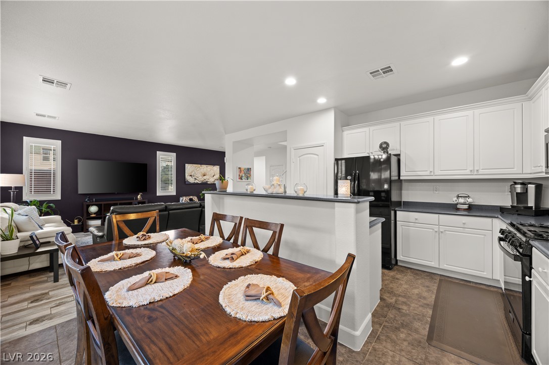16 Yellow Peak Avenue North Las Vegas NV 89031